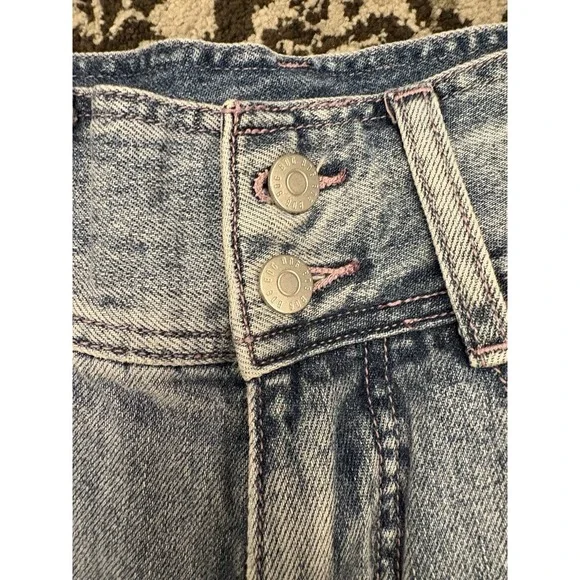 Urban Outfitters BDG White Washed High Rise Short Shorts Size 24 - Picture 4 of 12